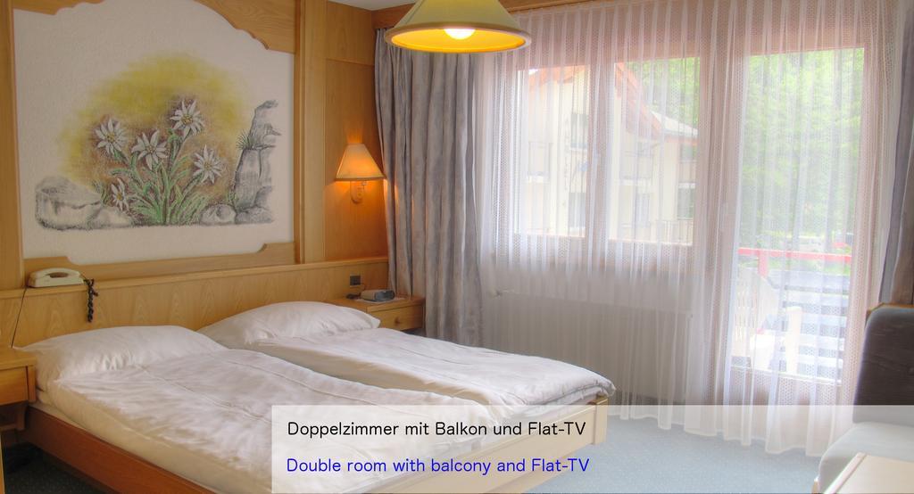 Hotel Restaurant Mattmarkblick 사스-알마겔 객실 사진